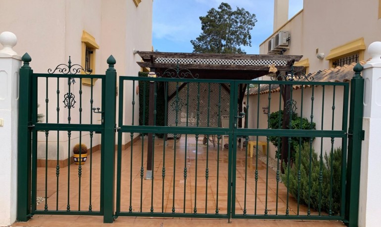 Herverkoop - Villa -
Guardamar del Segura* - Guardamar - El Raso