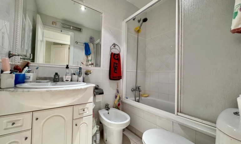 Herverkoop - Appartement / Flat -
Guardamar del Segura* - Balcón al Mar