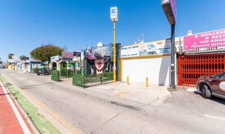 Herverkoop - Reclame -
Orihuela Costa* - La Regia