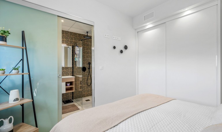 Sale - Apartment / Flat -
Orihuela Costa* - Playa Flamenca*