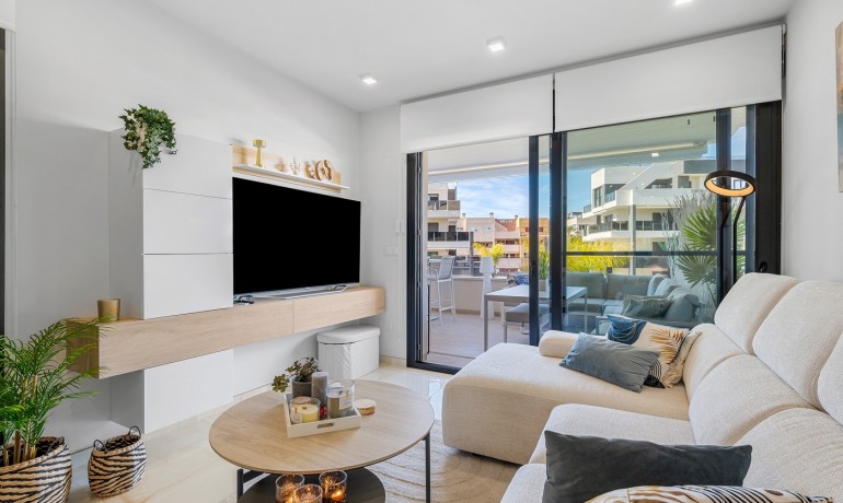 Sale - Apartment / Flat -
Orihuela Costa* - Playa Flamenca*