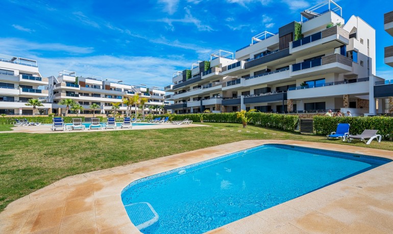 Sale - Apartment / Flat -
Orihuela Costa* - Playa Flamenca*
