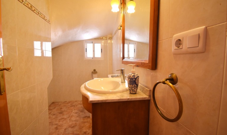 Herverkoop - Huis -
Orihuela Costa* - Playa Flamenca