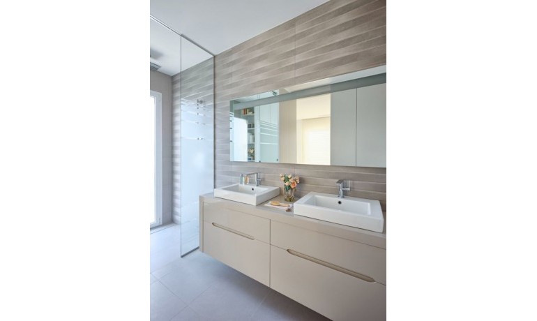 Herverkoop - Villa -
Orihuela Costa* - Las Colinas Golf