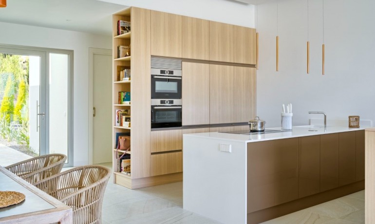 Herverkoop - Villa -
Orihuela Costa* - Las Colinas Golf