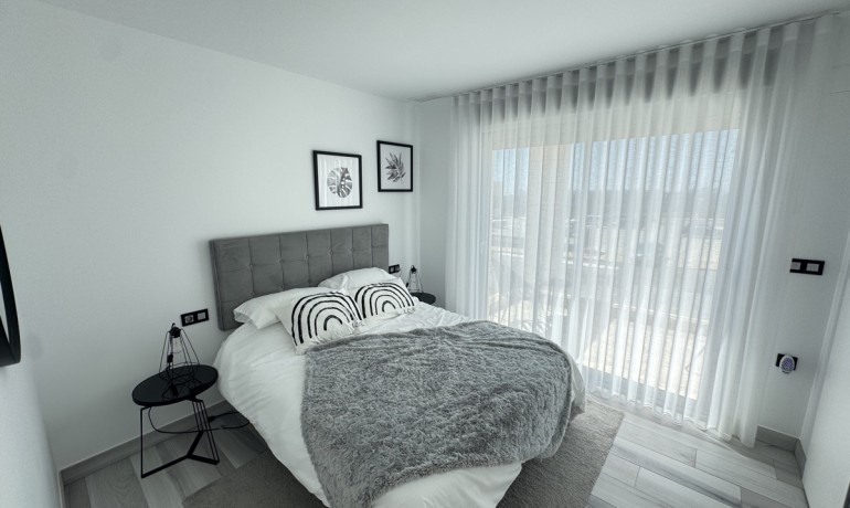 Venta - Villa -
Lomas de Cabo Roig