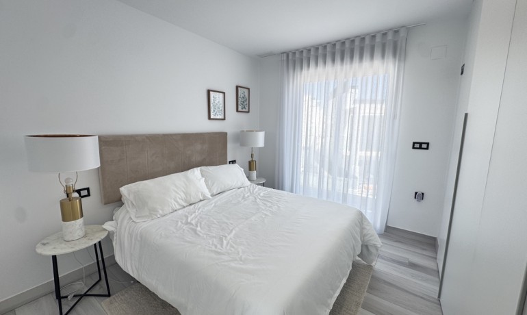 Venta - Villa -
Lomas de Cabo Roig