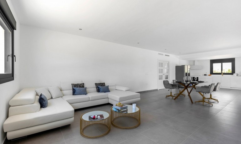 Herverkoop - Villa -
Macisvenda