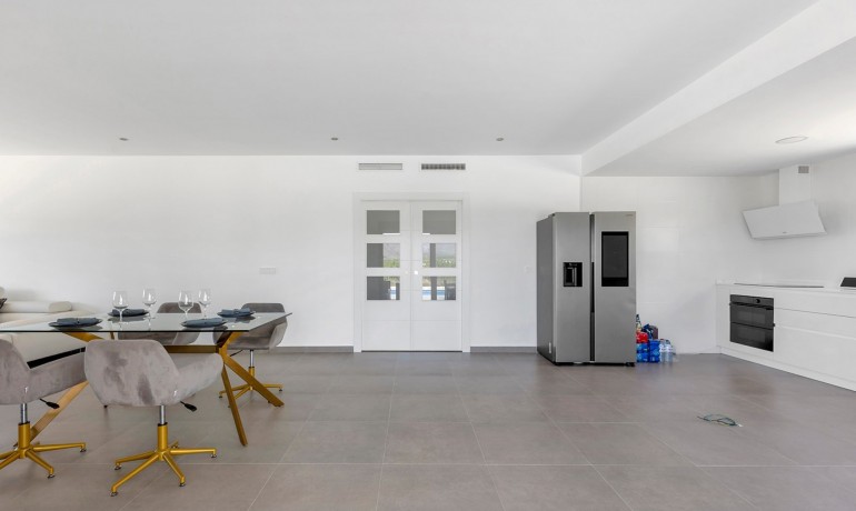 Herverkoop - Villa -
Macisvenda