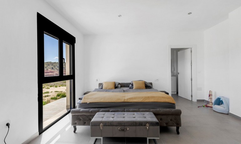 Herverkoop - Villa -
Macisvenda