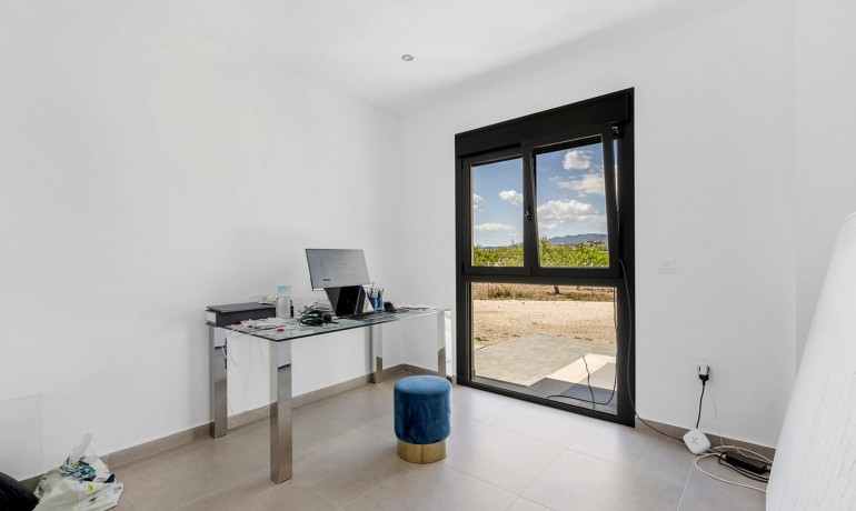 Herverkoop - Villa -
Macisvenda