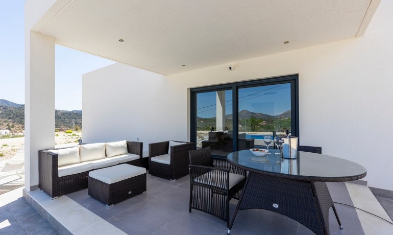 Herverkoop - Villa -
Macisvenda