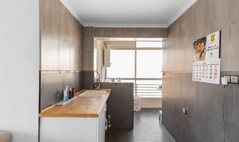 Sale - Apartment / Flat -
Daya Nueva