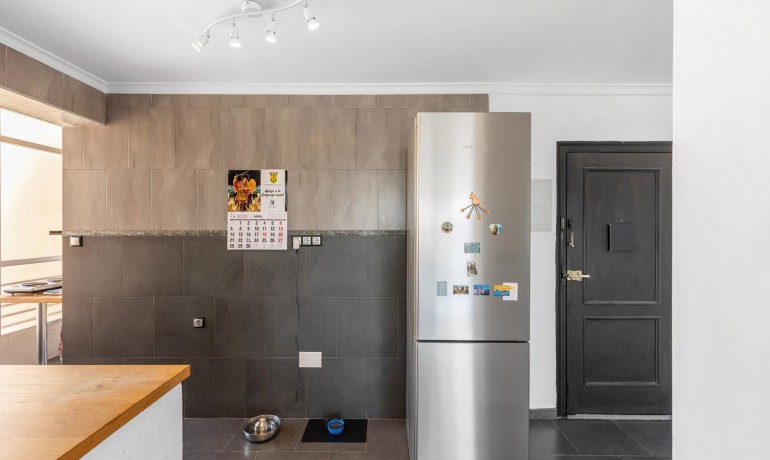 Sale - Apartment / Flat -
Daya Nueva