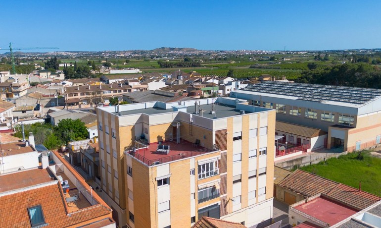 Sale - Apartment / Flat -
Daya Nueva