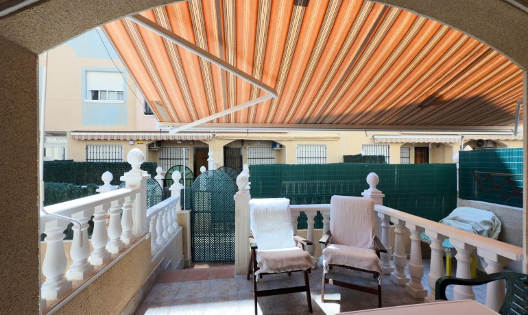 Herverkoop - Appartement / Flat -
Torrevieja* - La Mata pueblo