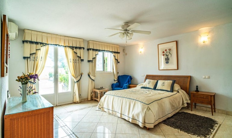 Herverkoop - Villa -
Villamartin