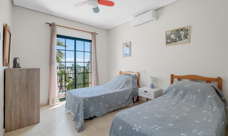 Revente - Villa -
Orihuela Costa* - Los Dolses*