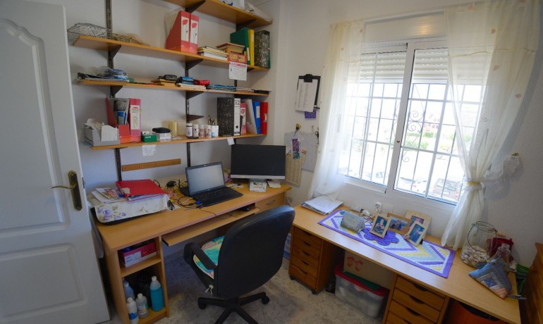 Venta - Casa -
Torrevieja