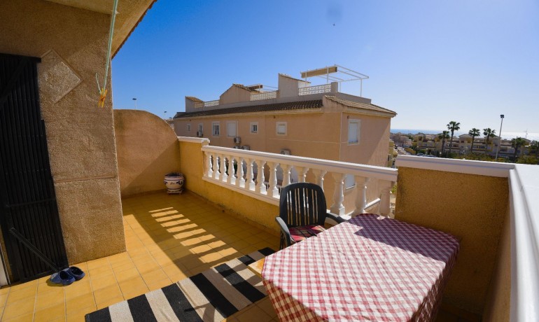 Venta - Casa -
Torrevieja