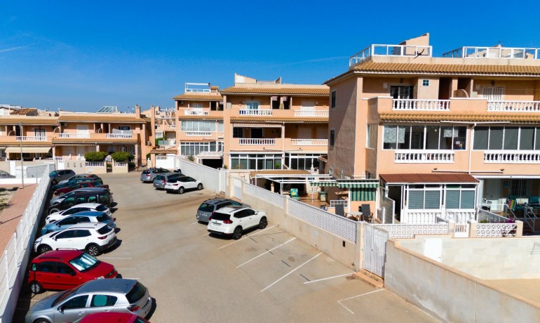 Venta - Casa -
Torrevieja