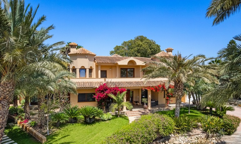 Herverkoop - Villa -
Elche* - Elche/Elx