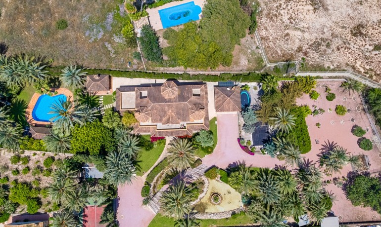 Herverkoop - Villa -
Elche* - Elche/Elx