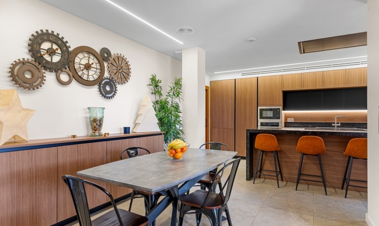 Herverkoop - Villa -
Elche* - Elche/Elx