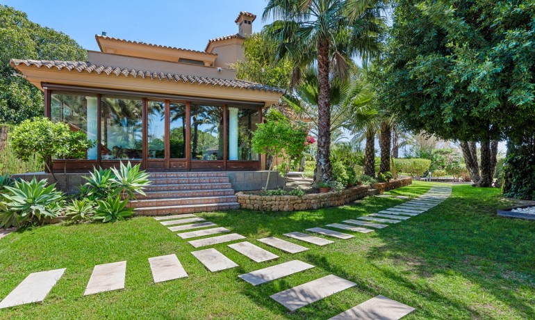 Herverkoop - Villa -
Elche* - Elche/Elx