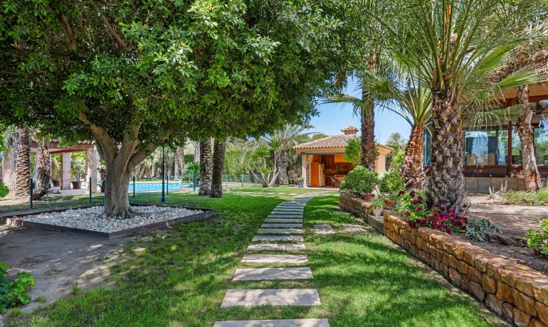 Herverkoop - Villa -
Elche* - Elche/Elx