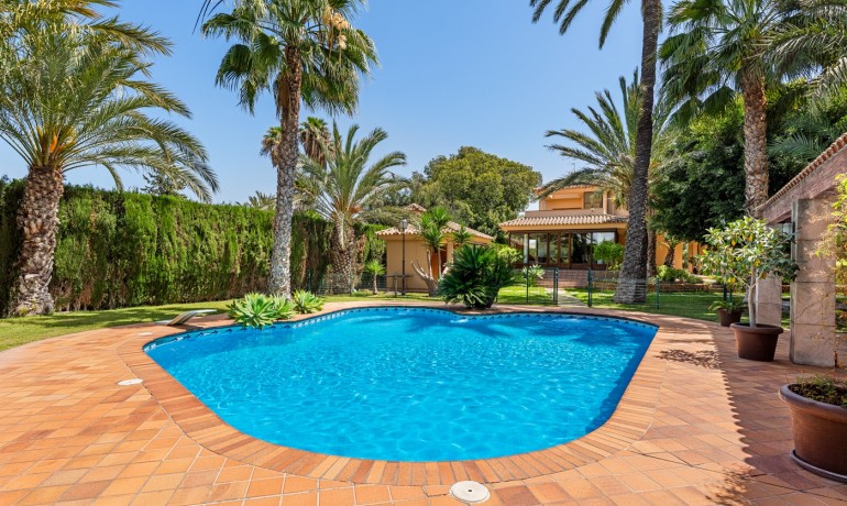 Herverkoop - Villa -
Elche* - Elche/Elx