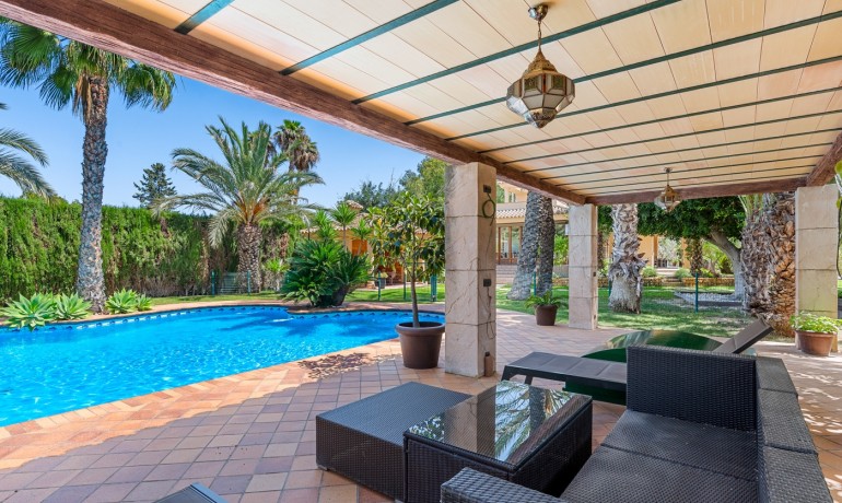 Herverkoop - Villa -
Elche* - Elche/Elx