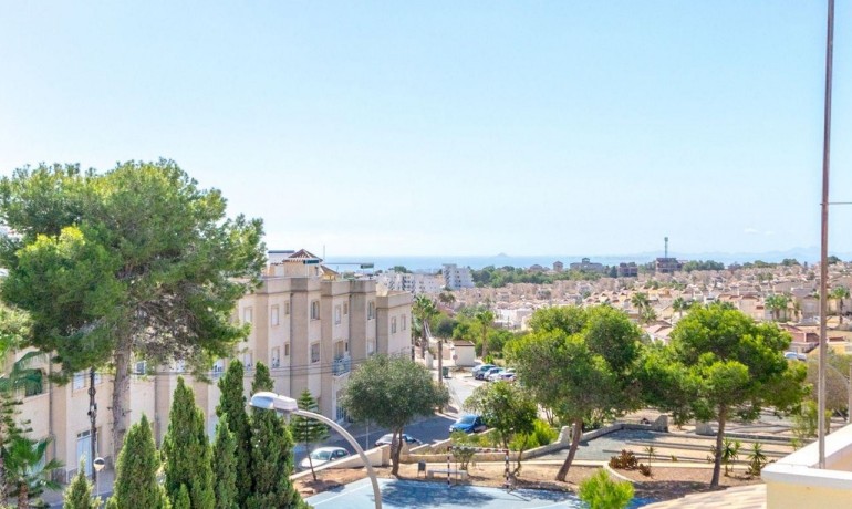 Herverkoop - Villa -
Orihuela Costa* - Villamartin*