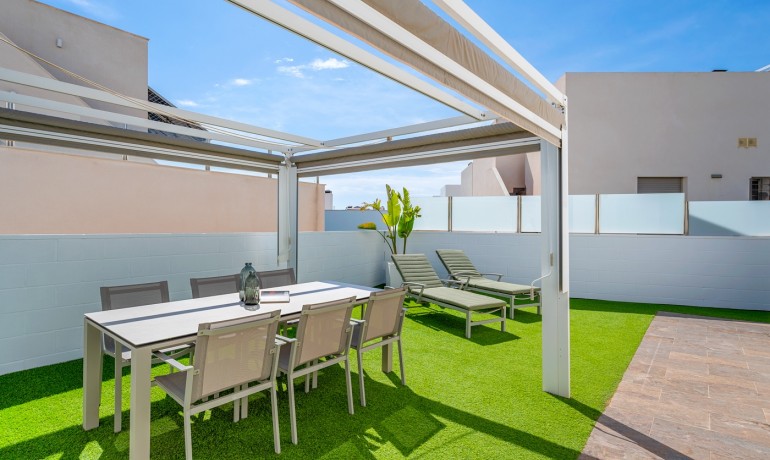 Revente - Villa -
Orihuela Costa* - Pau 8*