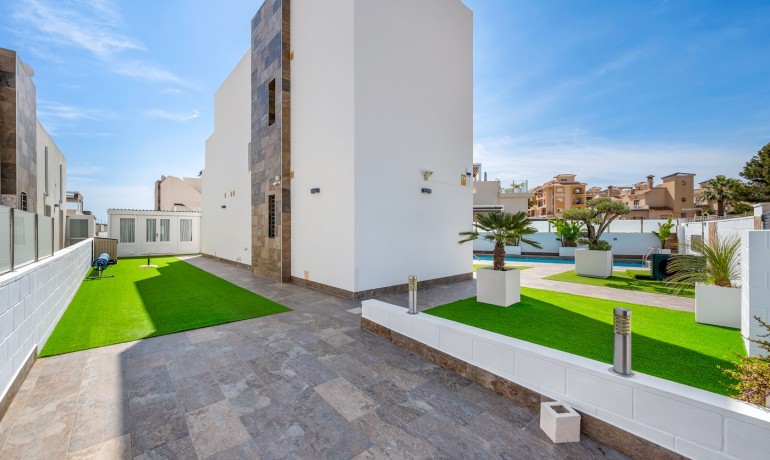 Revente - Villa -
Orihuela Costa* - Pau 8*