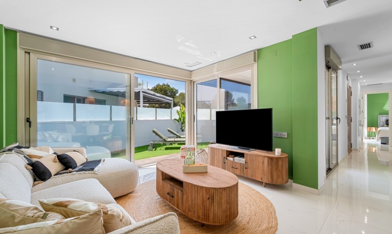 Revente - Villa -
Orihuela Costa* - Pau 8*