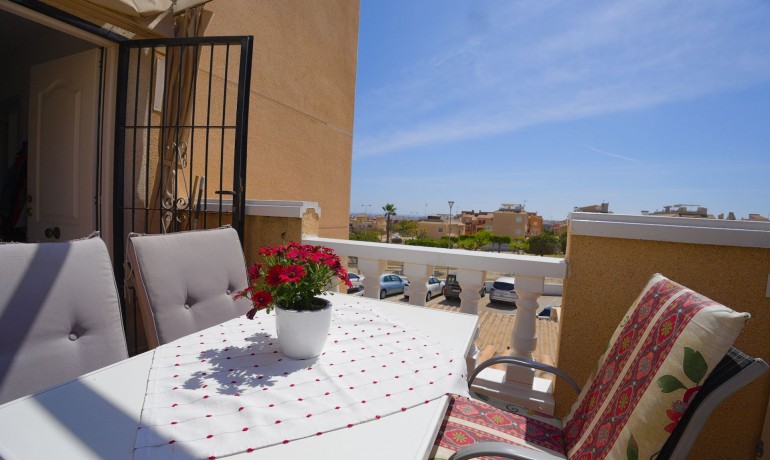 Sale - House -
Torrevieja* - Torrevieja