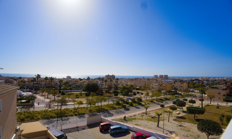 Sale - House -
Torrevieja* - Torrevieja