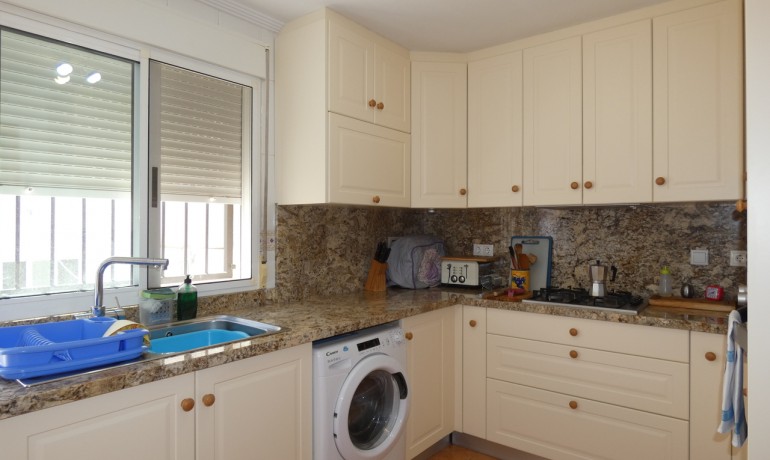 Herverkoop - Huis -
Algorfa* - Algorfa