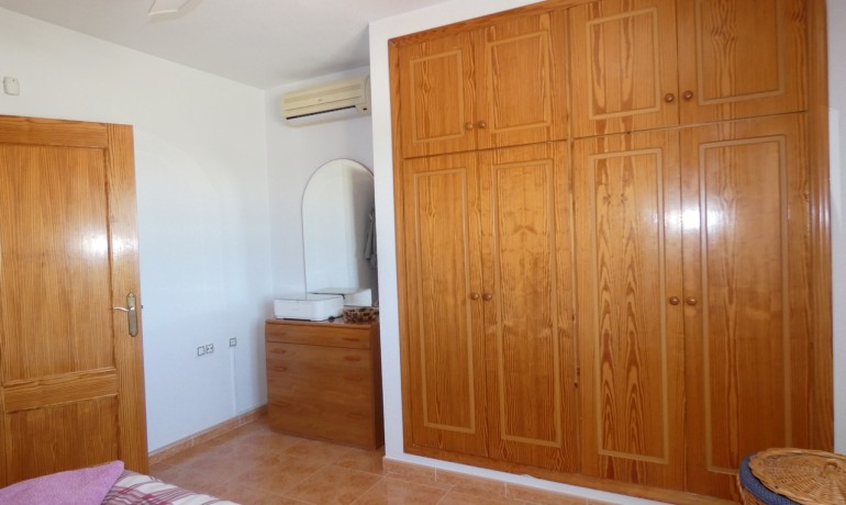 Herverkoop - Huis -
Algorfa* - Algorfa