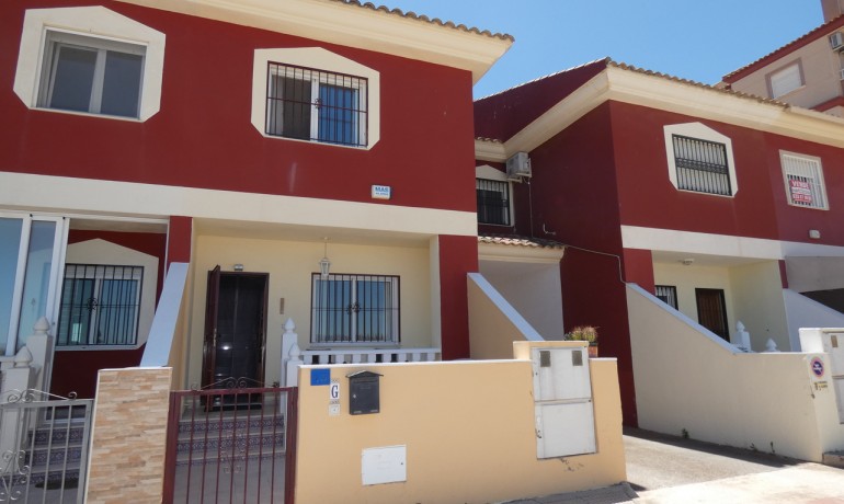 Herverkoop - Huis -
Algorfa* - Algorfa