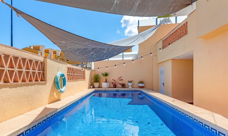 Herverkoop - Villa -
L´Alfàs del Pí* - Alfas del Pi