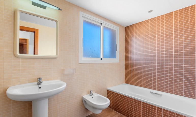 Herverkoop - Villa -
L´Alfàs del Pí* - Alfas del Pi