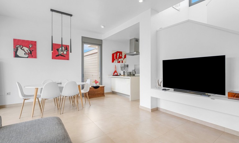 Herverkoop - Villa -
Orihuela* - Vistabella Golf