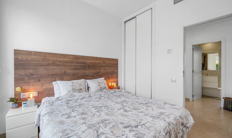 Herverkoop - Villa -
Orihuela* - Vistabella Golf