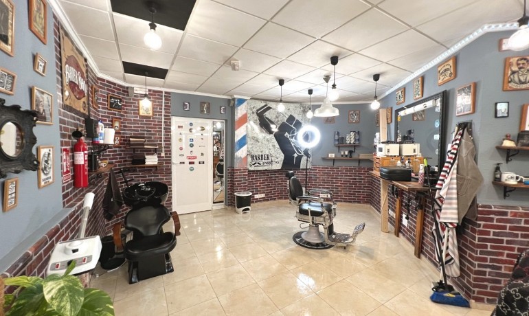 Revente - Commercial -
Guardamar del Segura* - Guardamar del Segura