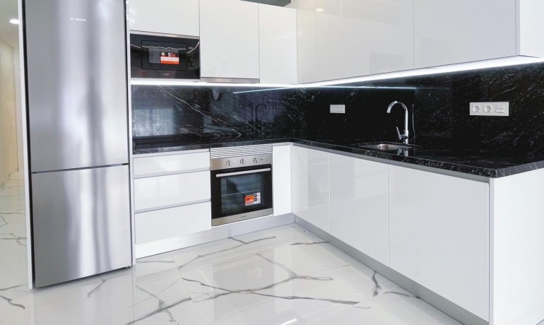 Herverkoop - Appartement / Flat -
Torrevieja* - Playa del Cura*