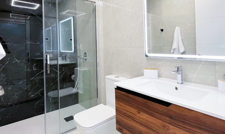 Herverkoop - Appartement / Flat -
Torrevieja* - Playa del Cura*