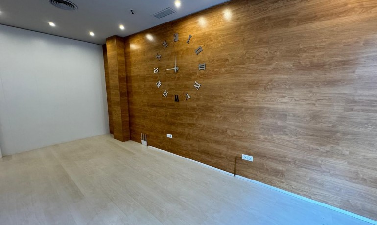 Revente - Commercial -
Guardamar del Segura* - Guardamar del Segura