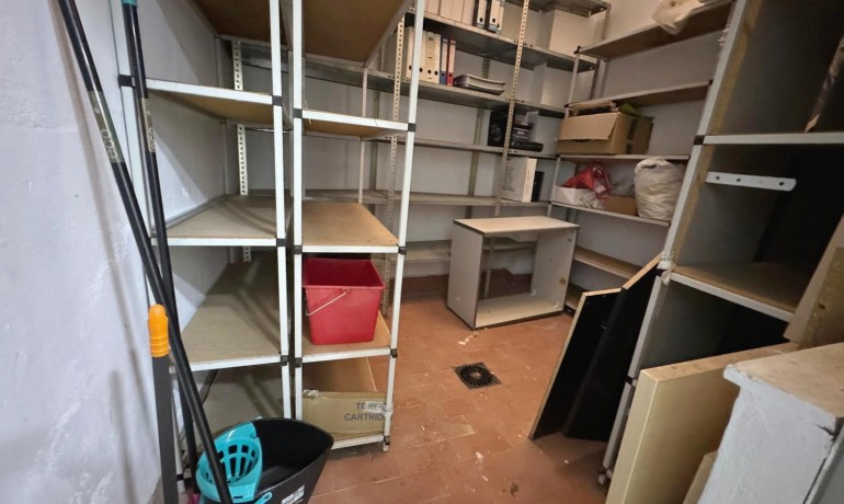 Revente - Commercial -
Guardamar del Segura* - Guardamar del Segura